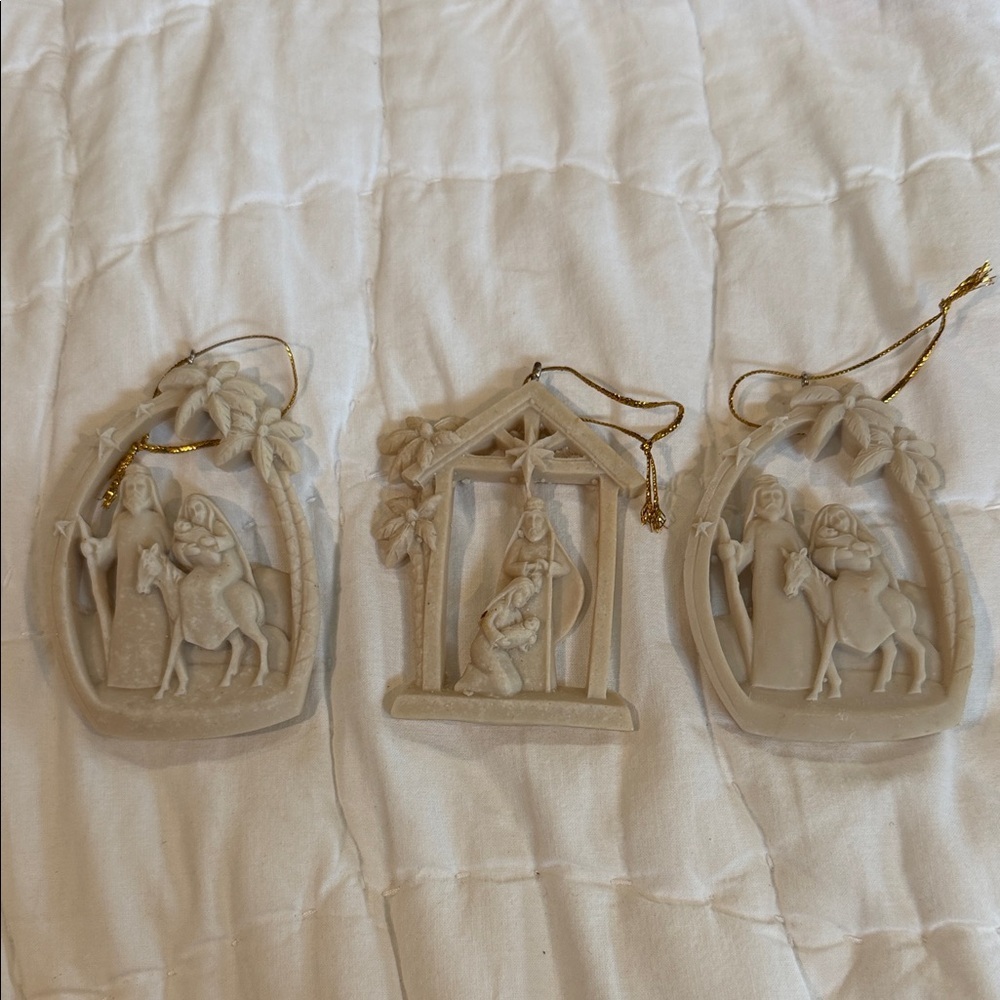 Elegant Cream Nativity Scene Ornaments Set
